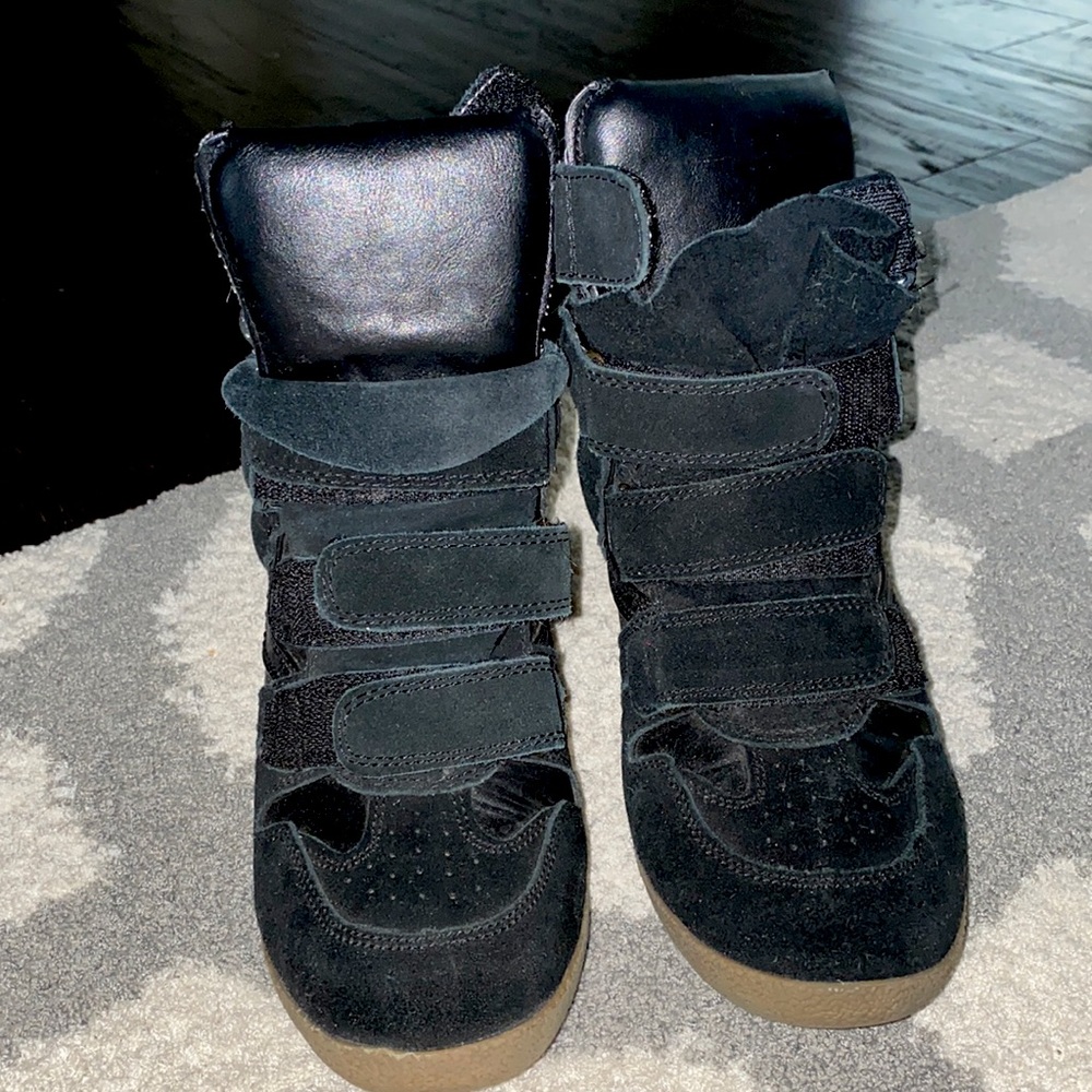 Steve Madden Black Suede wedge sneakers